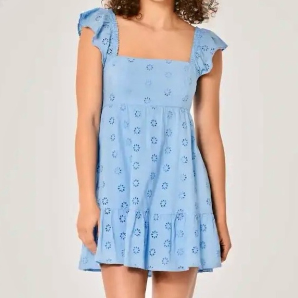 NWT Hollister Baby Blue Eyelet Tie-back Flutter Sleeve Mini Dress - Medium Short